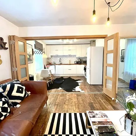 Gorgeous 2 Bedroom Apartment Edge Of Cabot Circus Bristol Exterior photo